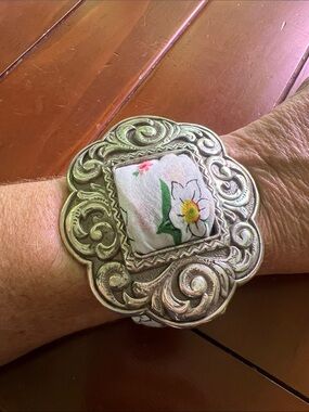 Silver Floral Statement vintage Hankie Bracelet with Silver Buckle